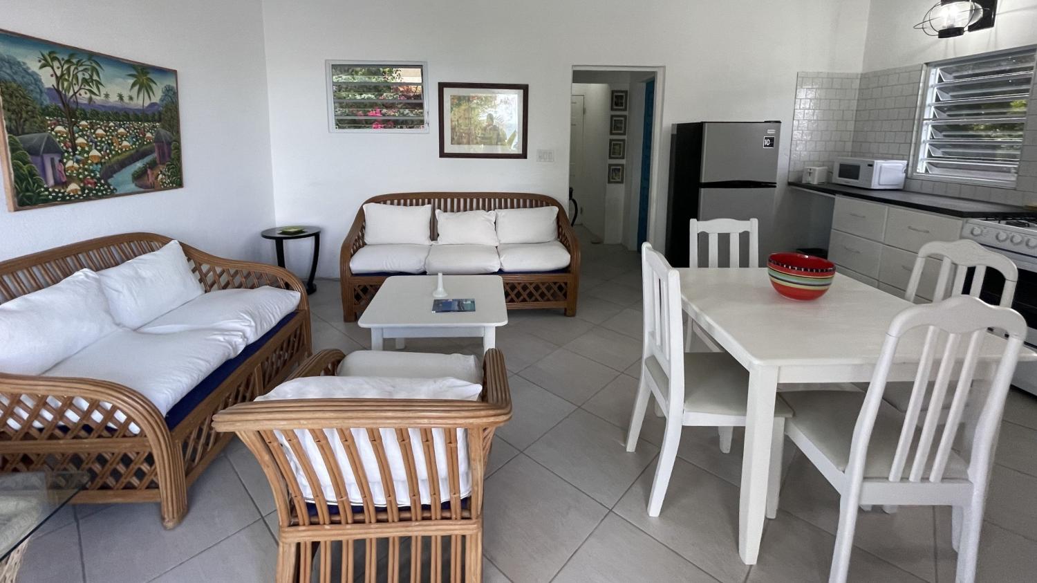 Paradise Properties - Lasata Ocean Cottage