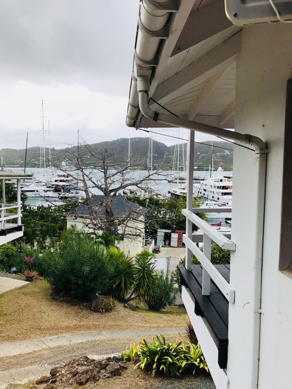 Paradise Properties - Falmouth Beach Apartments D2