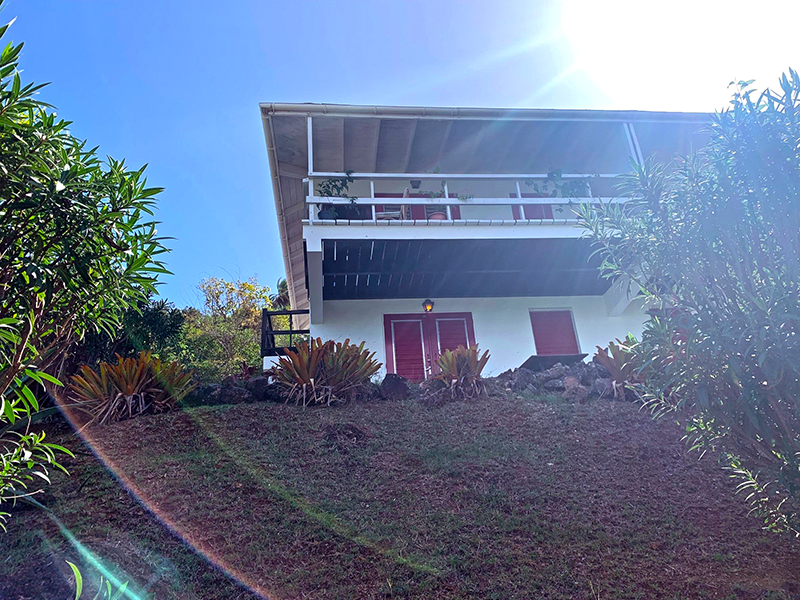 Paradise Properties - Falmouth Beach Apartment - # C3